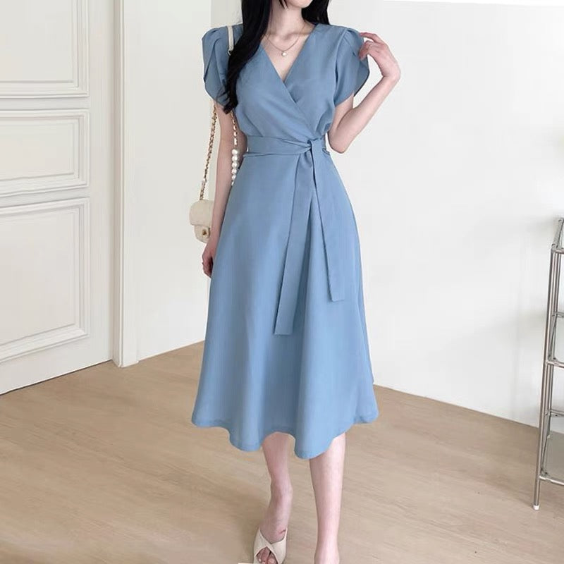 V-Neck Puffed Sleeve Short Sleeve Belted Dress