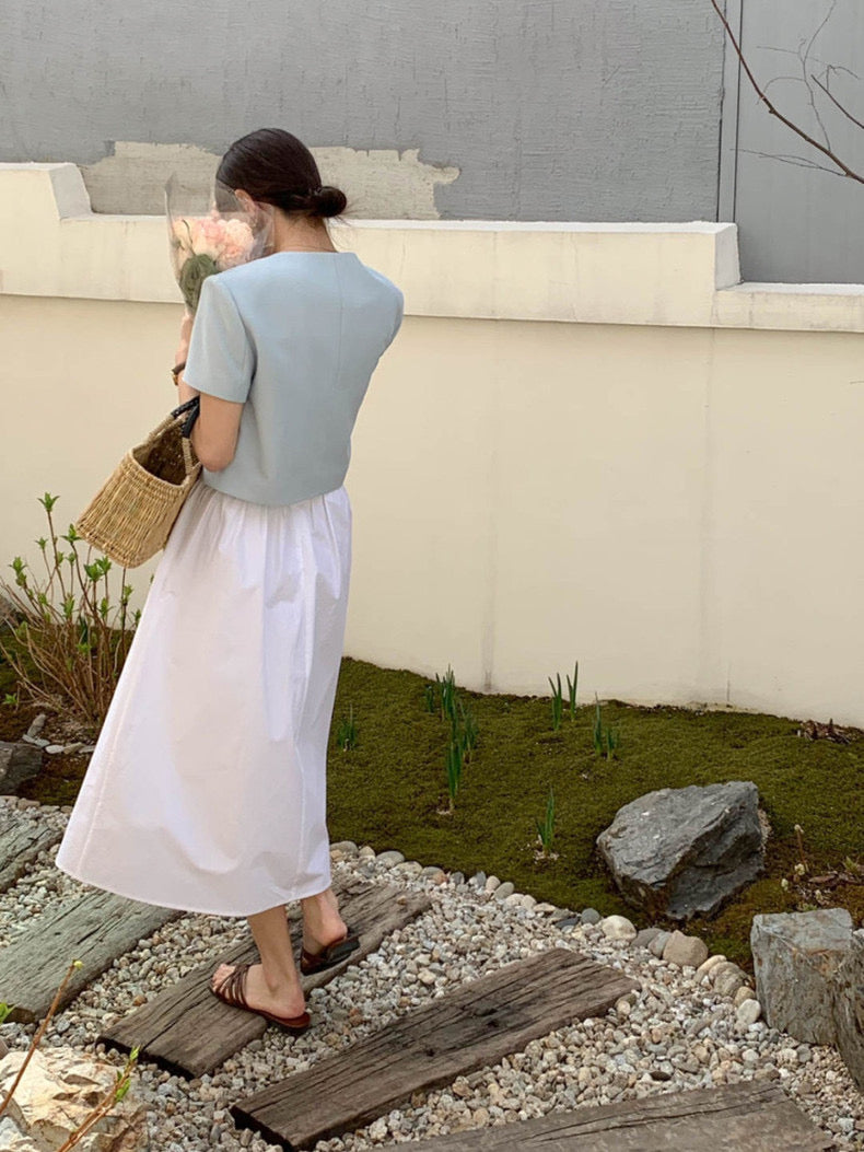 Classic Round Neck Short Sleeve Jacket with Round Gold Buttons