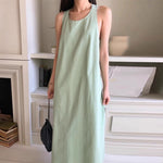 Cross-Back Maxi Dress – Timeless Simplicity with a Modern Twist