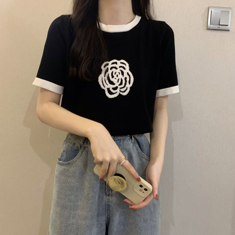 Camellia Flower Color Contrast Soft Knit Short Sleeve Top