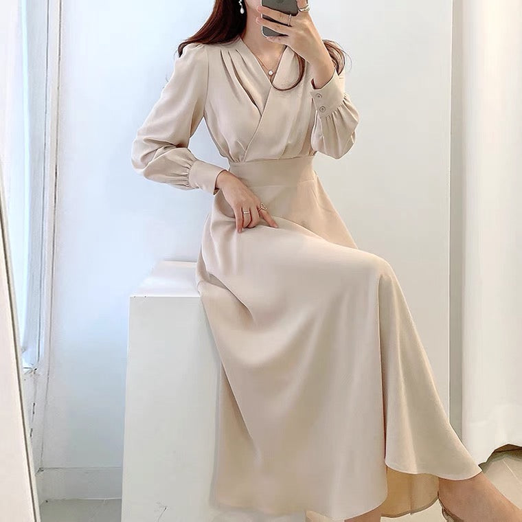 V-Neck Chest Pleated Chiffon Midi Dress