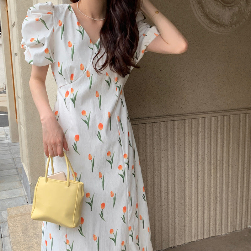 Tulip Print Short Sleeve Double V-Neck Midi Dress