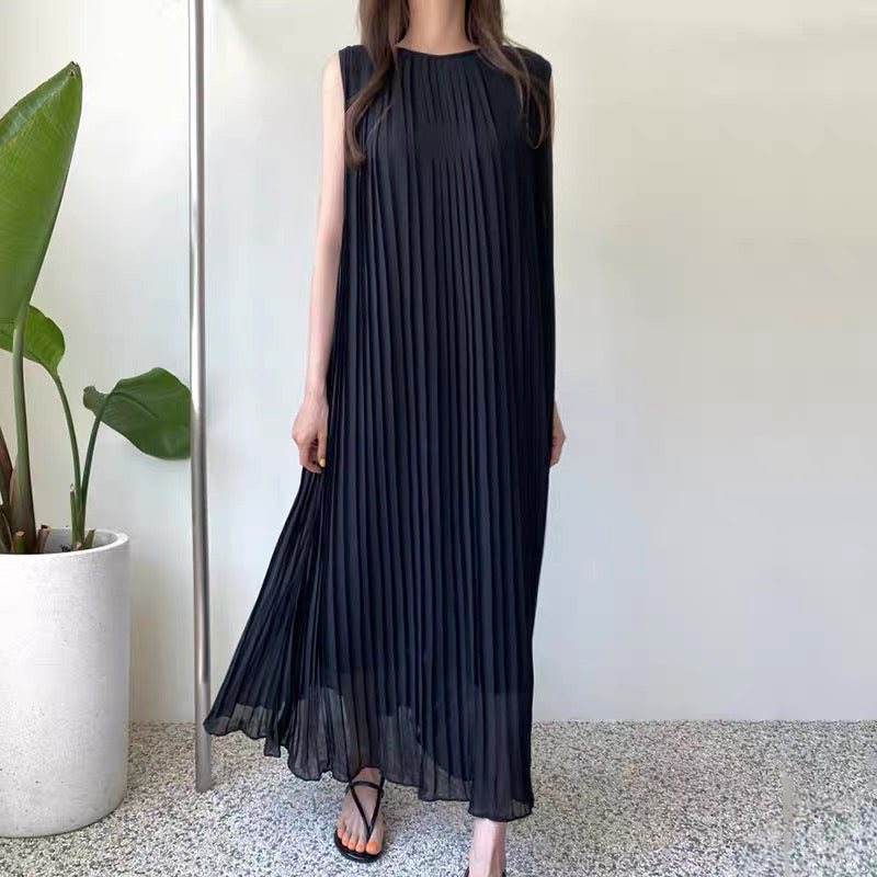 Sleeve-Less Pleated Midi Dress