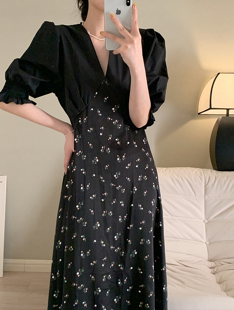 Black V-Neck Spliced Floral Midi Dress