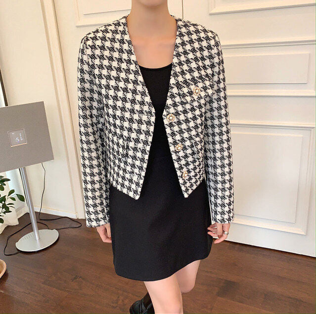 V-Neck Collarless Houndstooth Jacket with Pearly Buttons