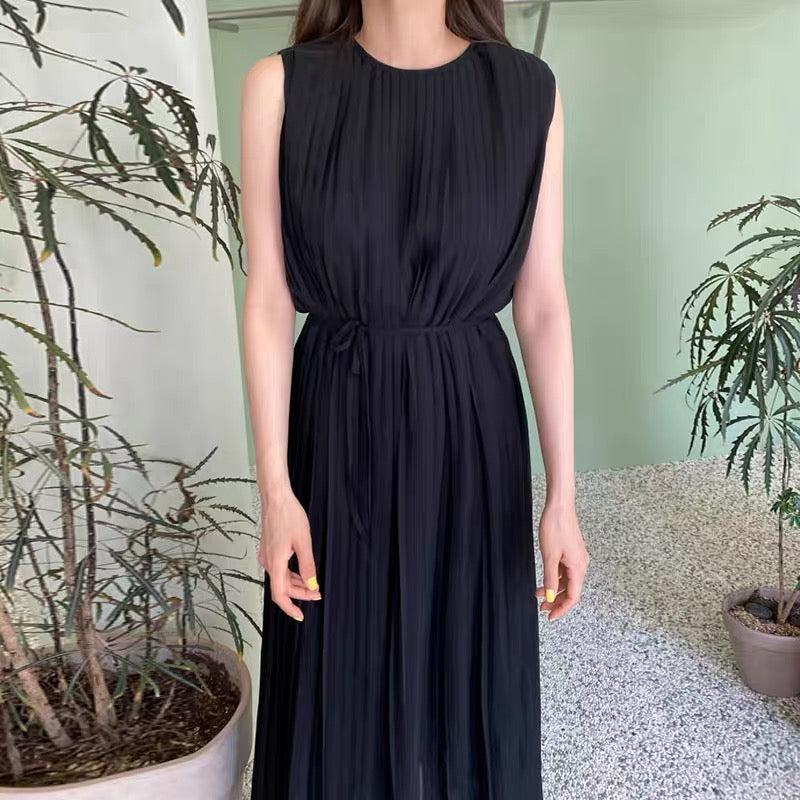 Sleeve-Less Pleated Midi Dress