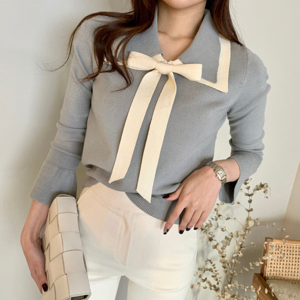 Knit Top with Double Layered Pointed Collar and Tie