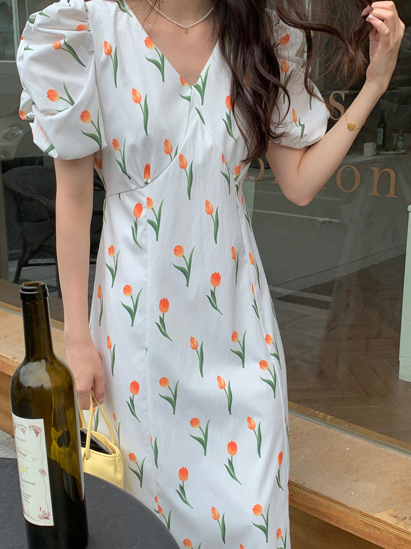 Tulip Print Short Sleeve Double V-Neck Midi Dress