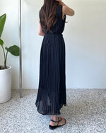 Sleeve-Less Pleated Midi Dress