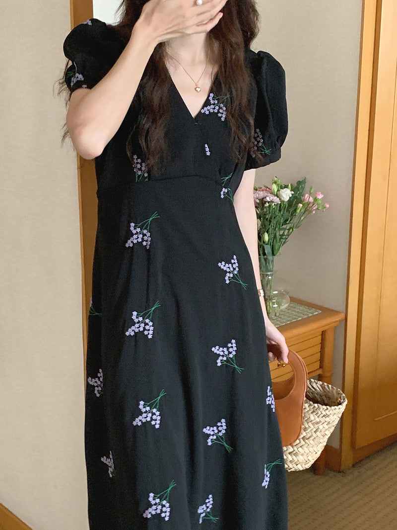 Short Sleeve V-Neck Black Chiffon Dress with Lavender Embroidery