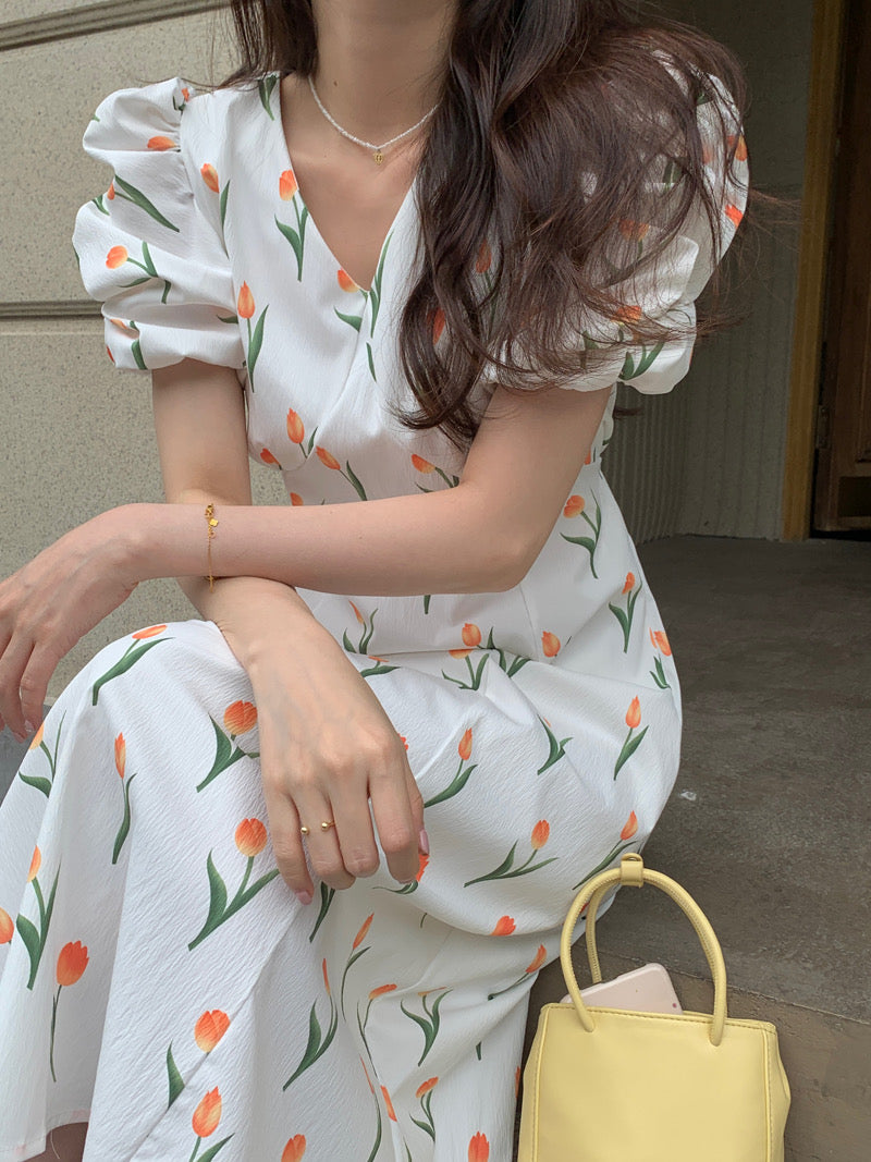 Tulip Print Short Sleeve Double V-Neck Midi Dress