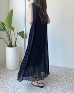 Sleeve-Less Pleated Midi Dress