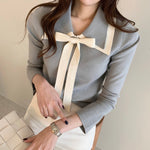 Knit Top with Double Layered Pointed Collar and Tie