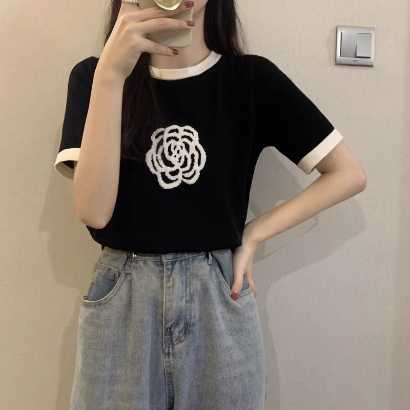 Camellia Flower Color Contrast Soft Knit Short Sleeve Top