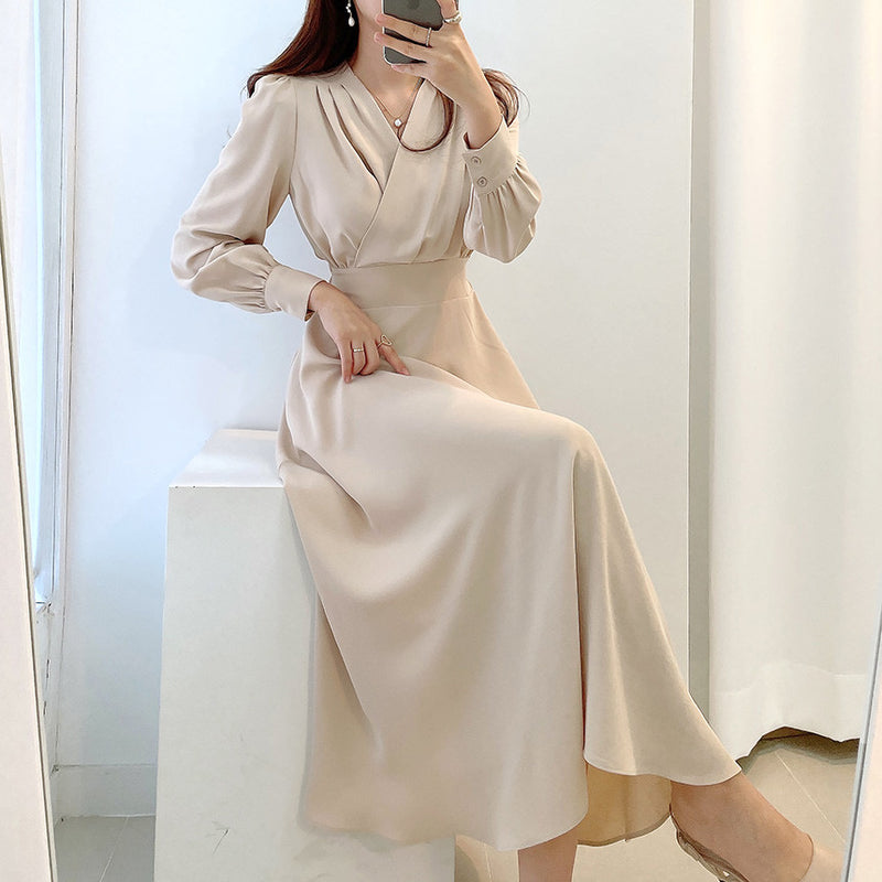 V-Neck Chest Pleated Chiffon Midi Dress