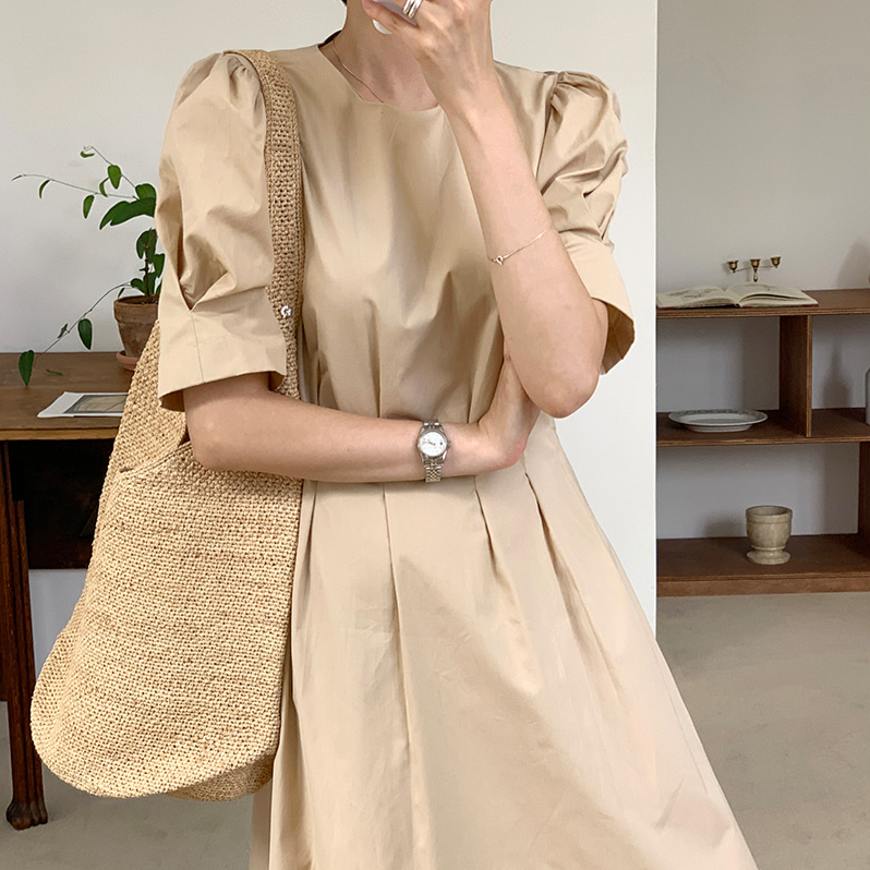 Korean Style Puff Sleeve Pleated Midi Dress