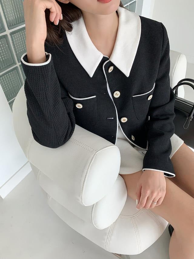 Classic Elegance Cropped Jacket with Pointed Collar