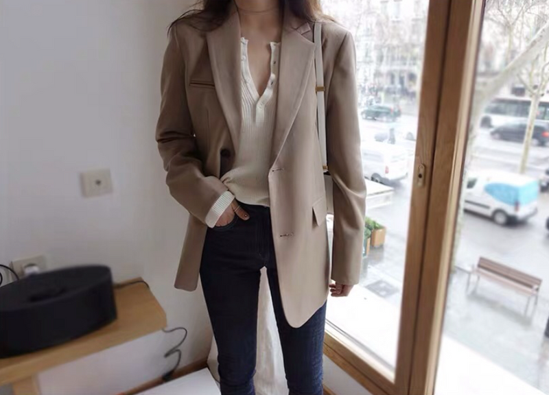 Relaxed Single-Breasted Blazer