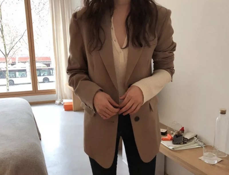 Relaxed Single-Breasted Blazer