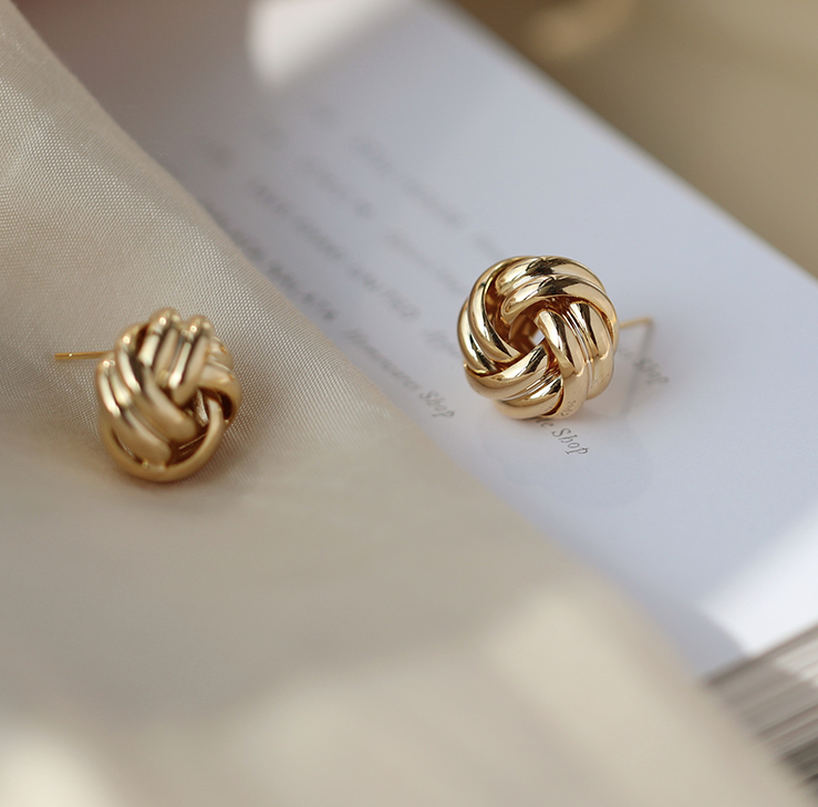 Classic Gold Knot Studs