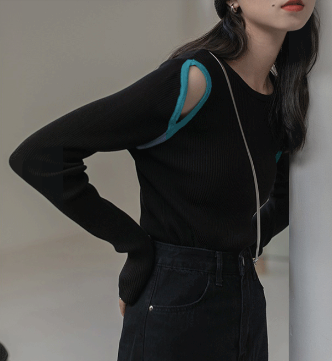 Cut-Out Shoulder Knitted Top