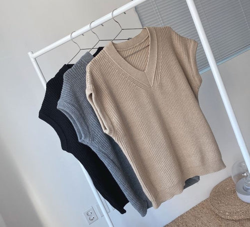 Oversized Knitted Vest and Cotton Sweatshirt Set