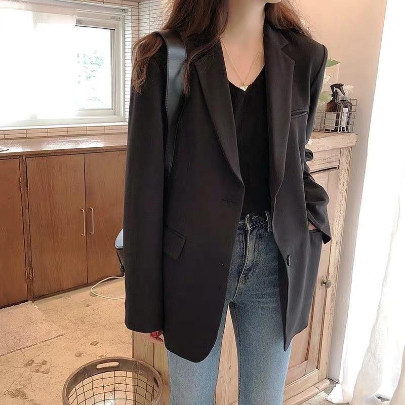 Relaxed Single-Breasted Blazer