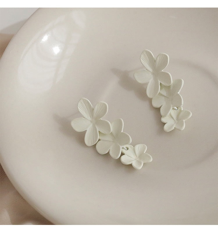 Three White Flowers Earrings