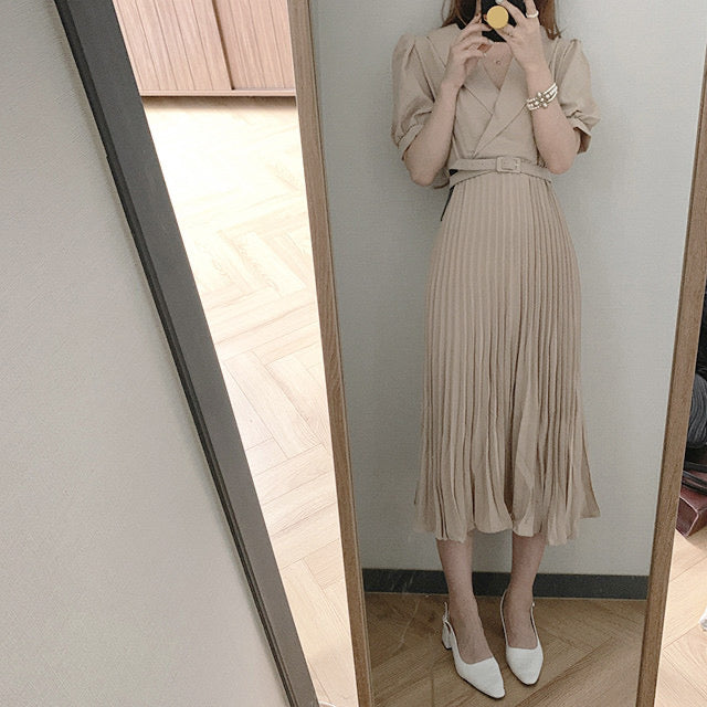 Pleated Short Sleeve Midi Dress with Belt