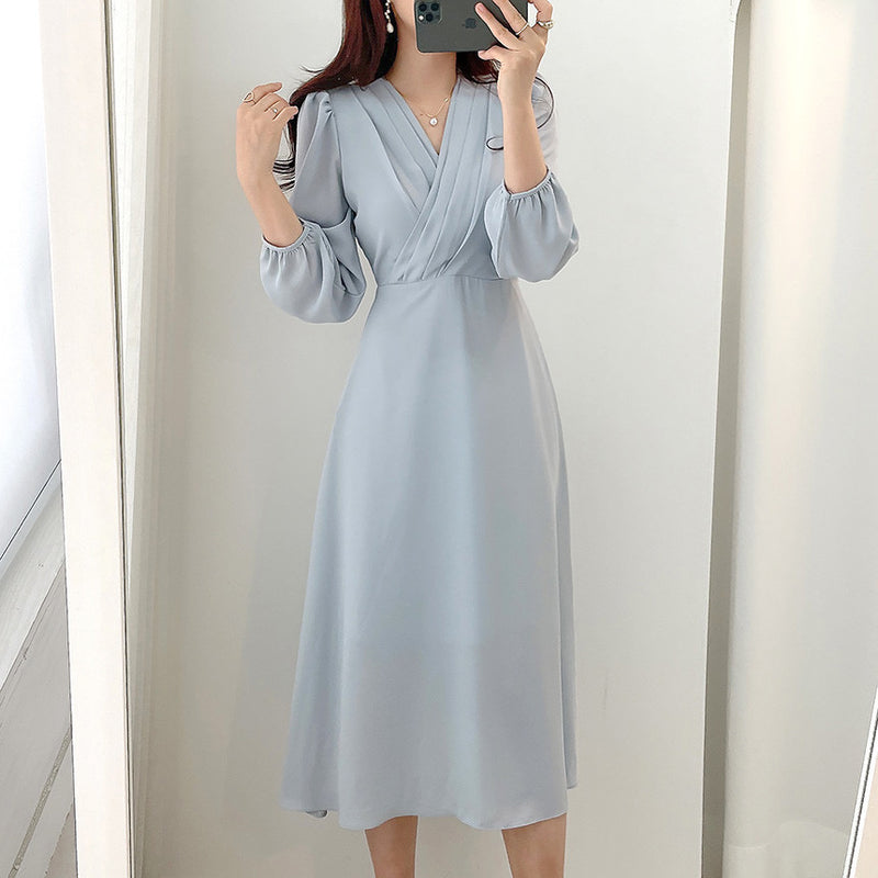 Pure Color Pleated V-Neck Midi Dress