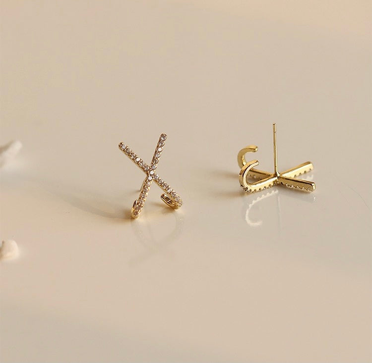 Criss Cross X Bar Stud Earrings